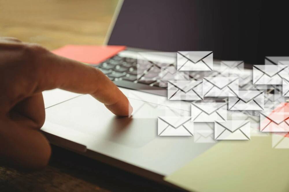 Ajoutez un objet à votre courrier électronique en langue arabe
