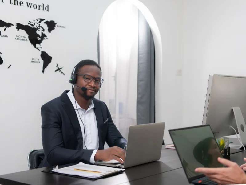 Professionnel en poste à dimension internationale